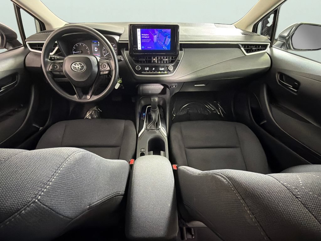 Used 2024 Toyota Corolla LE FWD image 31