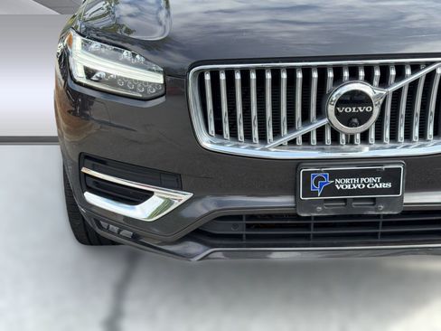 Certified 2023 Volvo XC90 B6 Plus AWD/4WD image 11