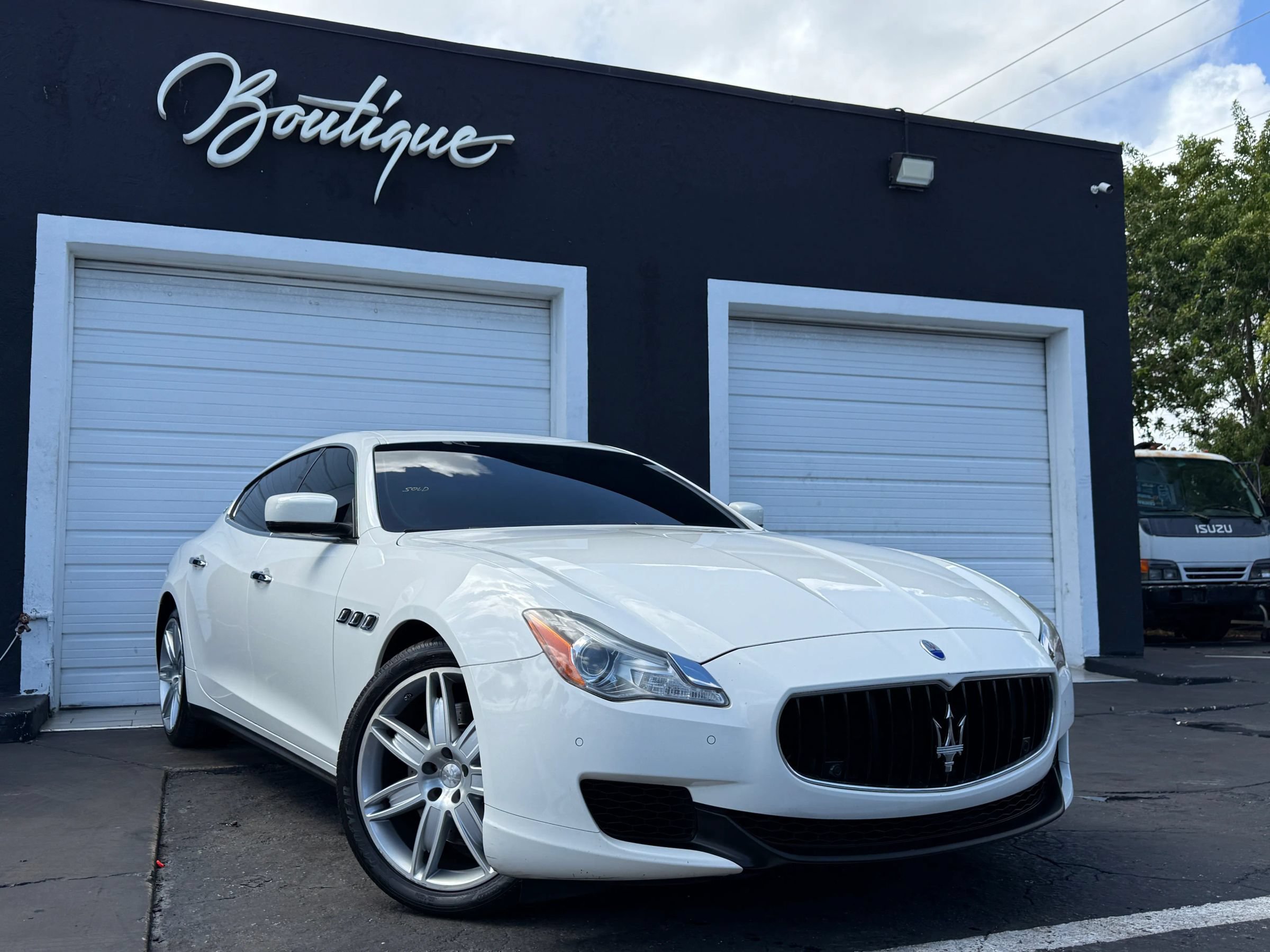Used 2015 Maserati Quattroporte S Q4 AWD/4WD image 1