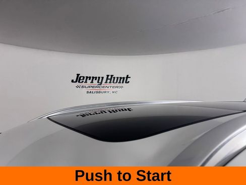 Used 2023 Volvo XC90 B6 Plus w/ Protection Package Premier image 12