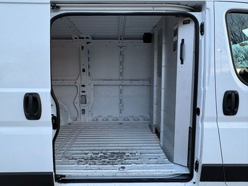Used 2023 RAM ProMaster 2500 image 13