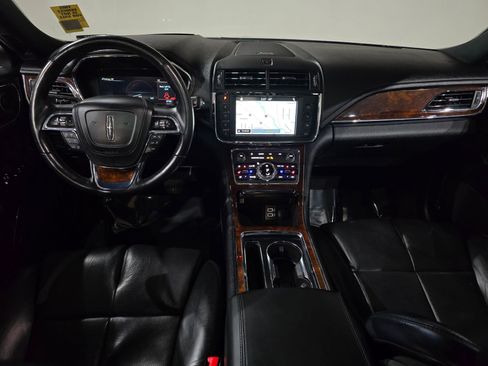Used 2018 Lincoln Continental Reserve image 29