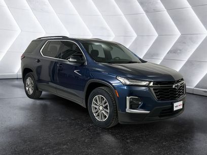 Used 2022 Chevrolet Traverse LT