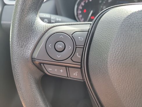 Certified 2025 Toyota RAV4 XLE FWD image 31