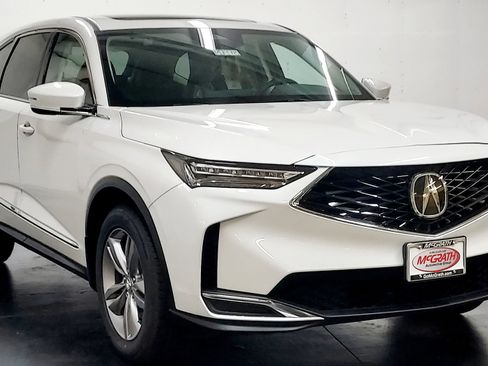New 2026 Acura MDX SH-AWD image 2