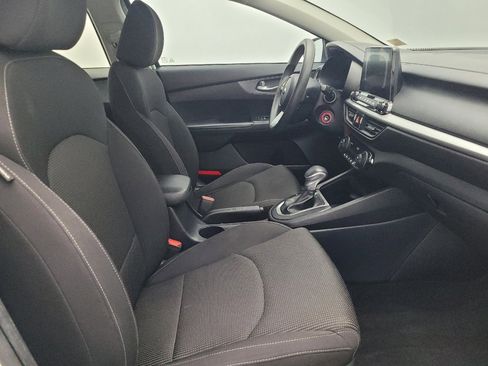 Used 2019 Kia Forte LXS image 21