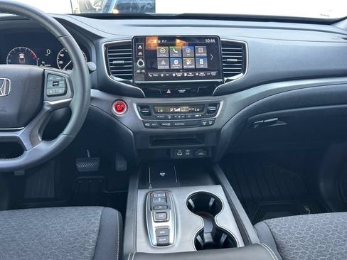 Certified 2025 Honda Ridgeline Sport image 15