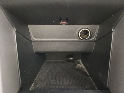 Used 2017 Subaru Forester 2.5i Premium w/ All-Weather Package image 24