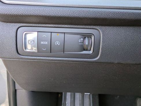 New 2026 Chevrolet Traverse LT w/ Sun and Wheel Package FWD image 13