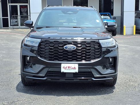 Certified 2025 Ford Explorer ST-Line w/ ST-Line Street Pack AWD/4WD image 2