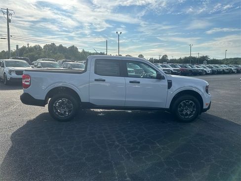 New 2025 Ford Maverick XLT image 4