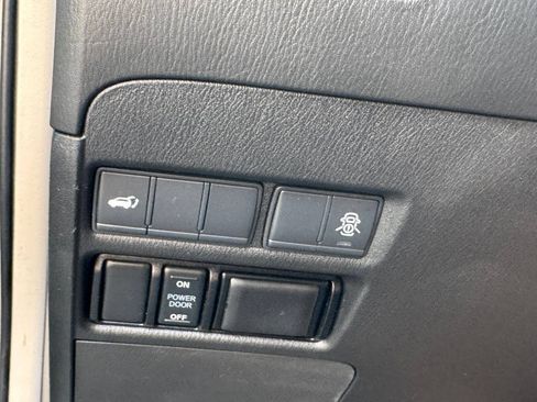 Used 2020 Nissan Armada SL RWD image 14