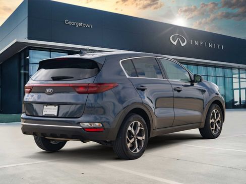 Used 2020 Kia Sportage LX FWD image 4