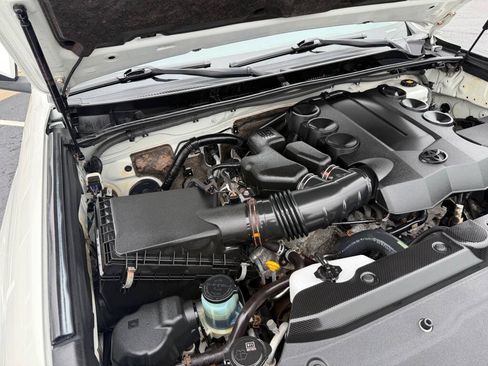 Used 2019 Toyota 4Runner 4WD image 61
