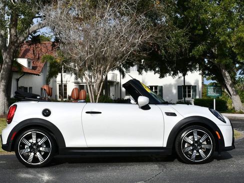 Used 2023 MINI Cooper S image 39