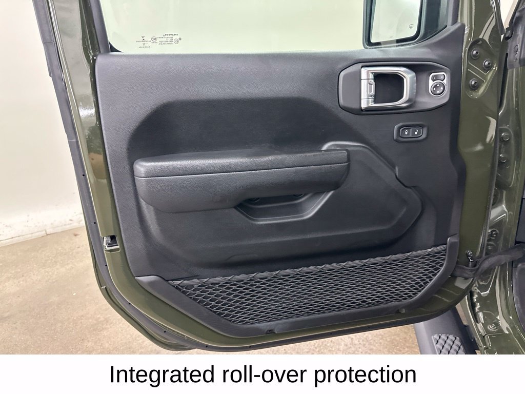 Used 2022 Jeep Gladiator Sport AWD/4WD image 31