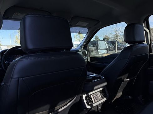 Used 2023 Ford F250 Lariat w/ Black Appearance Package image 25