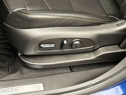 Certified 2022 Chevrolet Equinox Premier w/ LPO, Floor Liner Package image 9