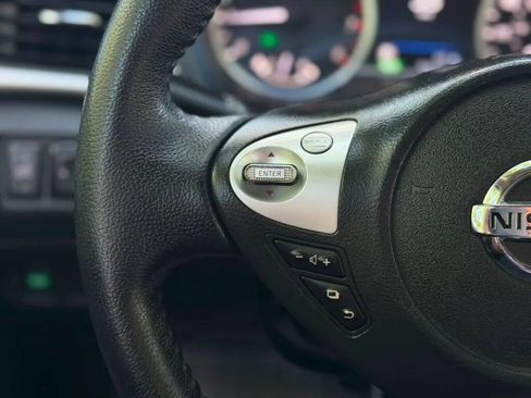 Used 2019 Nissan Sentra SV FWD image 12