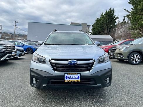 Used 2022 Subaru Outback Premium image 3