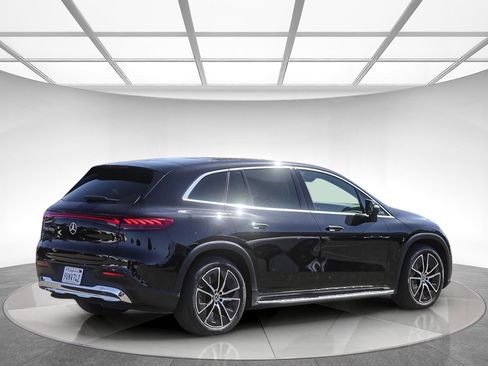 Used 2023 Mercedes-Benz EQS 450+ SUV image 3