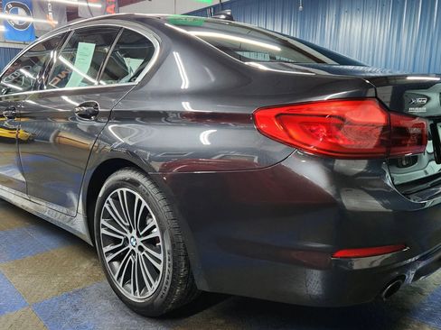 Used 2020 BMW 530i xDrive 530i xDrive Sedan 4D w/ Convenience Package image 4