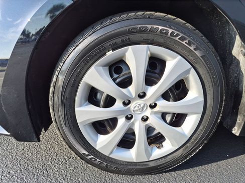 Used 2024 Toyota Corolla LE FWD image 20