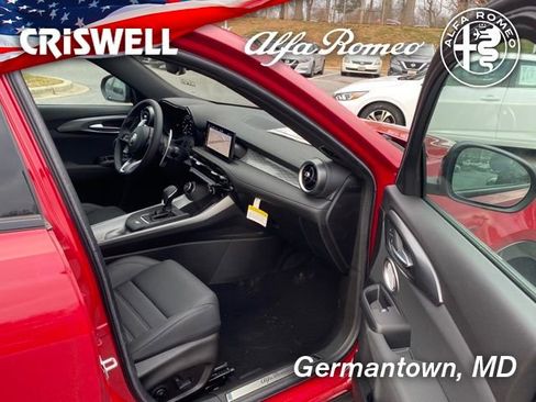 New 2024 Alfa Romeo Tonale Veloce image 37