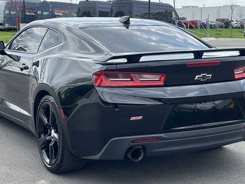 Used 2018 Chevrolet Camaro SS RWD image 6