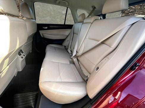Used 2016 Subaru Outback 2.5i Limited image 24