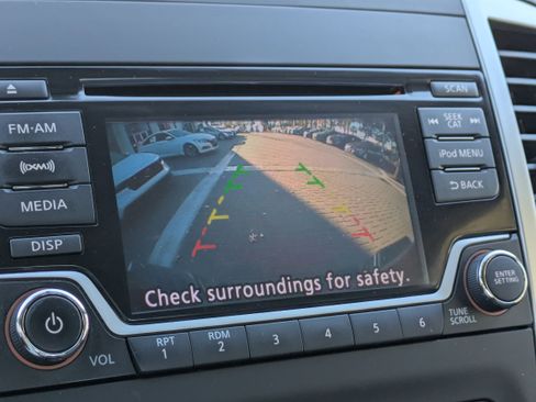 Used 2018 Nissan Frontier SV w/ Value Truck Package image 29