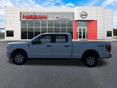 Used 2022 Ford F150 XLT w/ Equipment Group 301A Mid AWD/4WD image 6