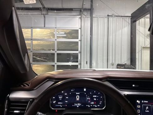 Used 2022 GMC Sierra 1500 Denali image 8