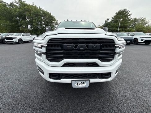 New 2026 RAM 2500 Laramie AWD/4WD image 8