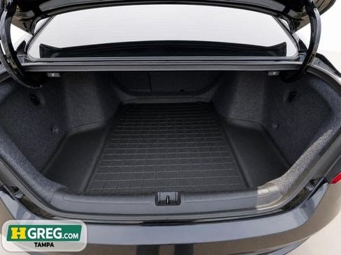 Used 2022 Honda Accord Touring image 13