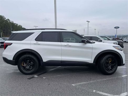 New 2026 Ford Explorer Tremor image 2