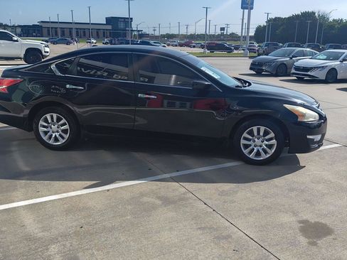 Used 2015 Nissan Altima 2.5 S w/ Power Driver Seat Package FWD image 14