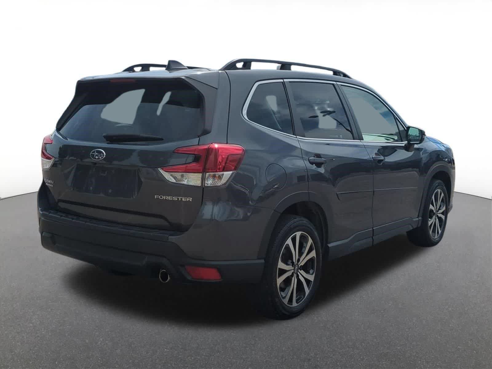 Used 2023 Subaru Forester Limited AWD/4WD image 6