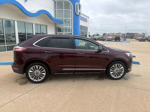 Used 2020 Ford Edge Titanium w/ Equipment Group 301A AWD/4WD image 10