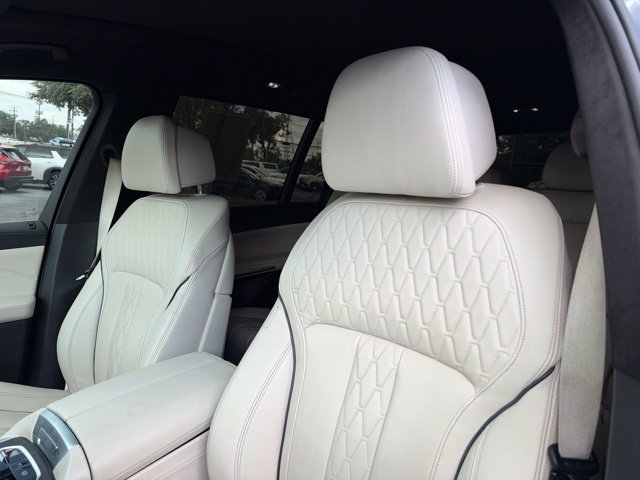 Used 2019 BMW X7 xDrive40i w/ Premium Package AWD/4WD image 11