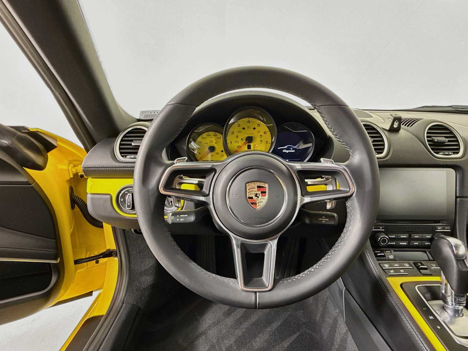 Certified 2023 Porsche 718 Cayman RWD image 15