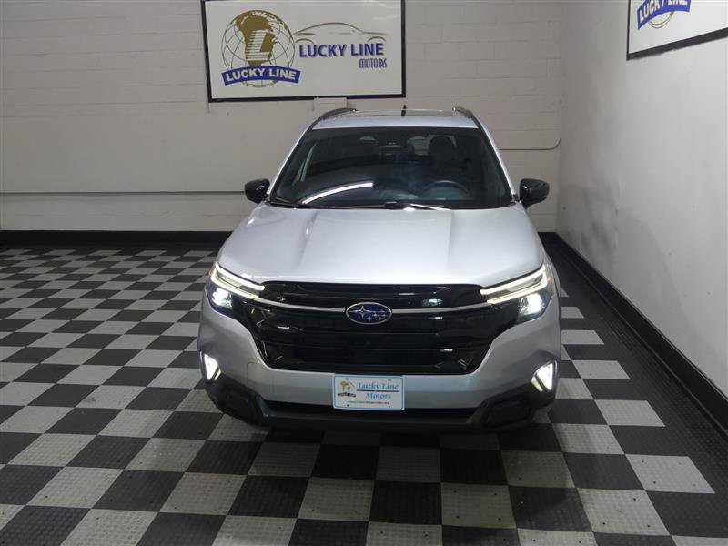 Used 2025 Subaru Forester Touring AWD/4WD image 3