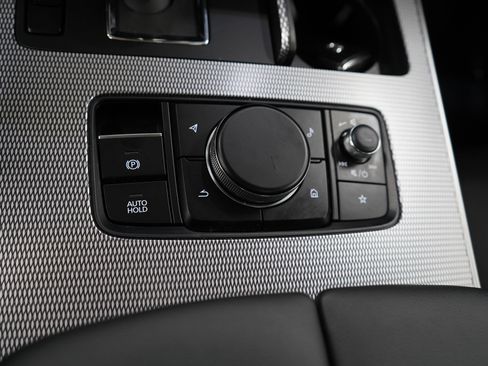 Certified 2025 MAZDA CX-70 Plug-In Hybrid w/ Premium Pkg image 28