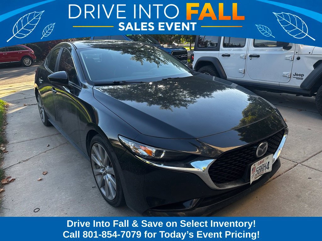 Used 2022 MAZDA MAZDA3 s FWD image 1