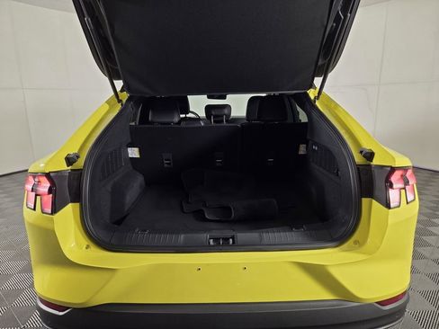 Used 2025 Ford Mustang Mach-E Select RWD image 28