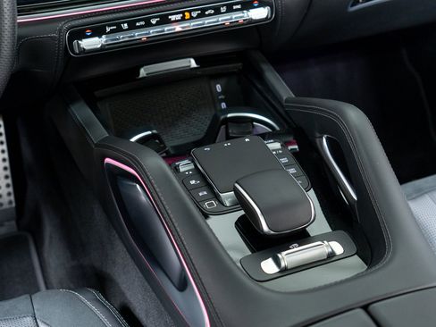 Certified 2025 Mercedes-Benz GLS 63 AMG 4MATIC image 20