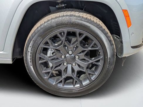 New 2025 Jeep Grand Cherokee L Summit w/ Advanced Protech Group IV image 10