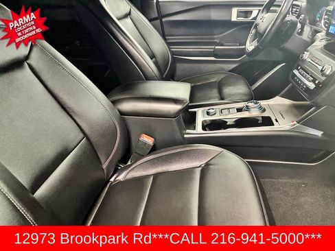 Used 2020 Ford Explorer XLT w/ Equipment Group 202A AWD/4WD image 23