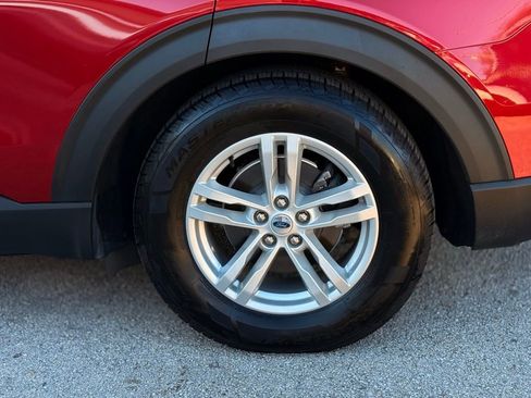 Used 2021 Ford Explorer XLT image 6