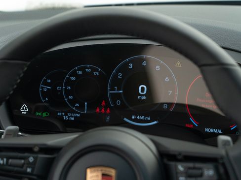 Certified 2026 Porsche Cayenne GTS AWD/4WD image 31